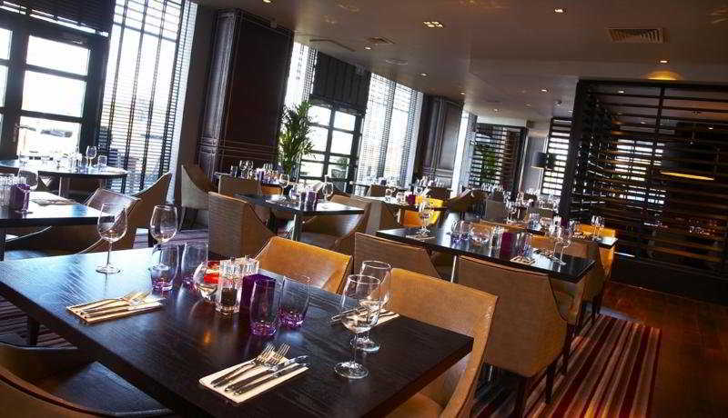 Village Hotel Leeds South Restaurant foto